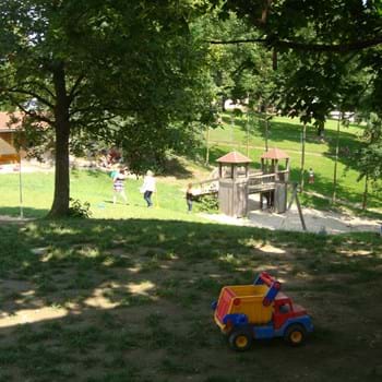 Kindergarten Büchlberg Spielplatz Leider haben wir keinen Alternativtext zu diesem Bild, aber wir arbeiten daran.