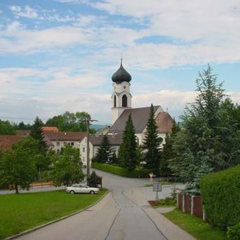 St. Laurentius Denkhof Leider haben wir keinen Alternativtext zu diesem Bild, aber wir arbeiten daran.