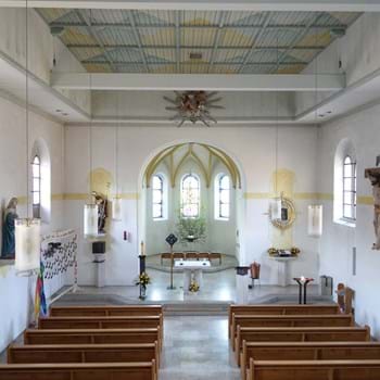 Altar Leider haben wir keinen Alternativtext zu diesem Bild, aber wir arbeiten daran.