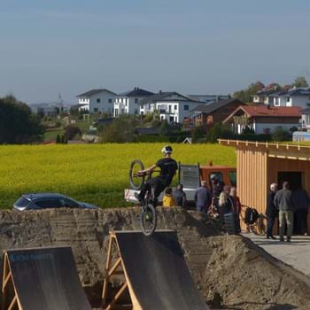 Bike-Park Leider haben wir keinen Alternativtext zu diesem Bild, aber wir arbeiten daran.