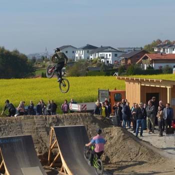 Bike-Park 3 Leider haben wir keinen Alternativtext zu diesem Bild, aber wir arbeiten daran.