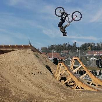 Bike-Park 8 Leider haben wir keinen Alternativtext zu diesem Bild, aber wir arbeiten daran.